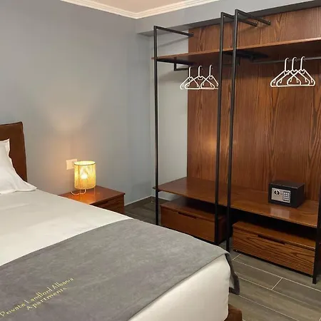 Appartamento Modern Duplex 207 Near American Embassy