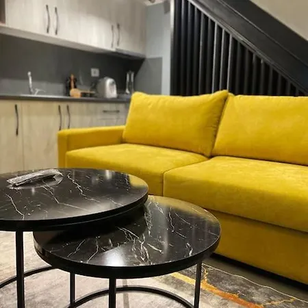Modern Duplex 207 Near American Embassy Apartment