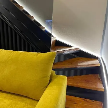 Modern Duplex 207 Near American Embassy Apartament *