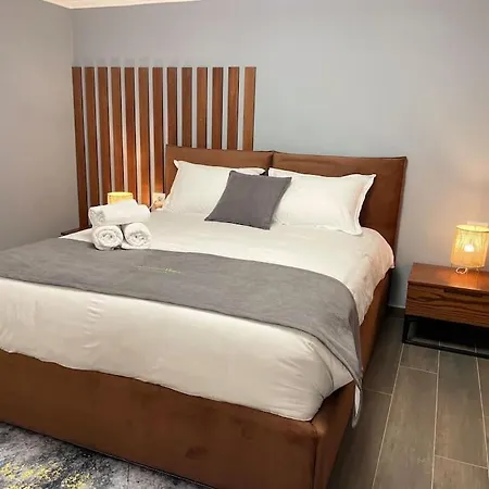 Modern Duplex 207 Near American Embassy *