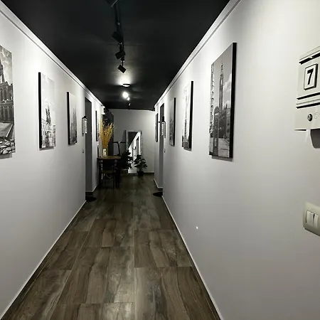 Modern Duplex 207 Near American Embassy Apartment